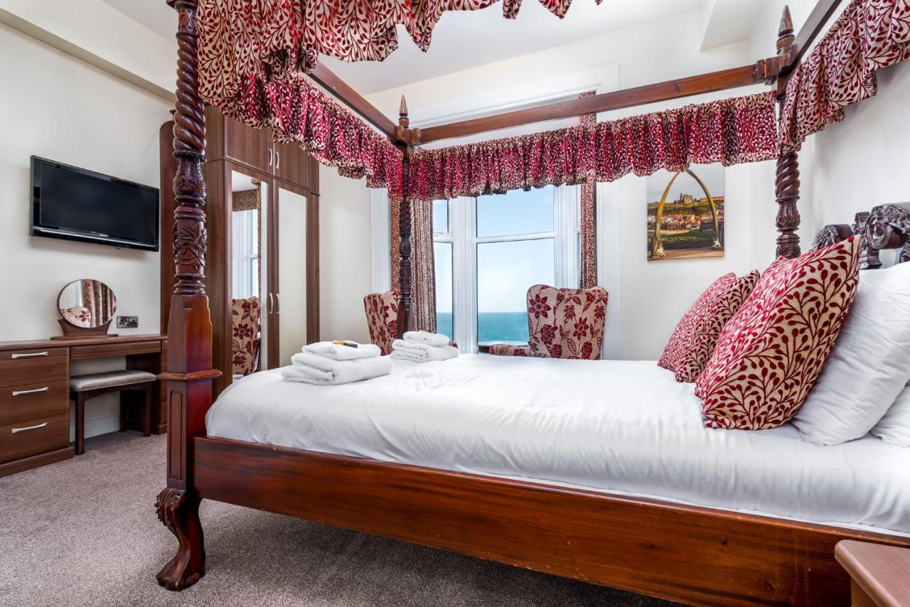 Riviera Guesthouse Уитби Екстериор снимка